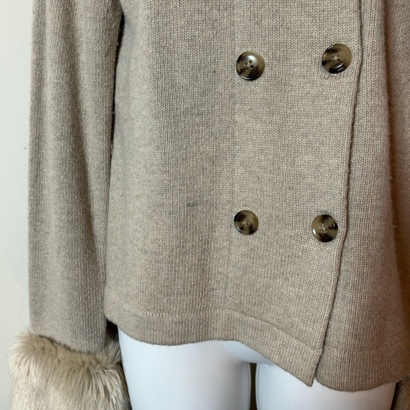 Banana Republic Cashmere Wool Blend Faux Fur Cuff Cardigan Beige Women’s Small - Picture 5 of 12